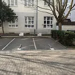 アパートホテル Studiohouse Frankfurt 4*