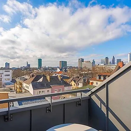 Studiohouse Frankfurt 4*