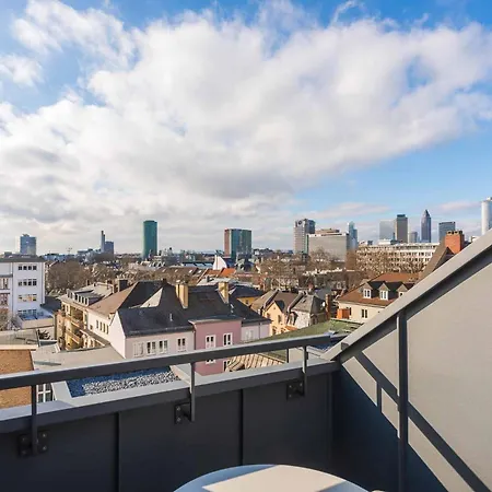 Studiohouse Frankfurt 4*